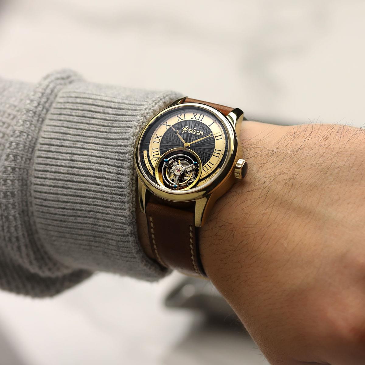 Tourbillon Hand Wound Watch Gold