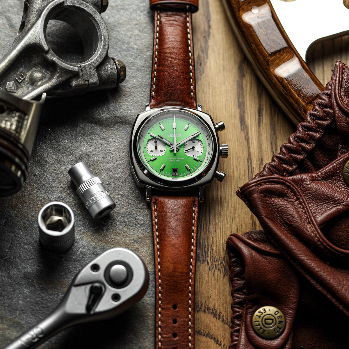 Geckota Chronotimer Aurora Chronograph Watch Green Sunburst TP-369-3 - additional image 1