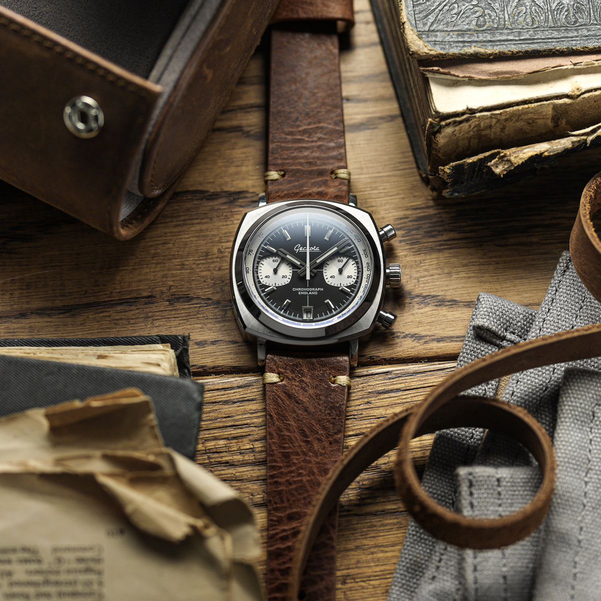 Geckota Vintage V-Stitch Italian Leather Watch Strap - Chocolate Brown - additional image 3