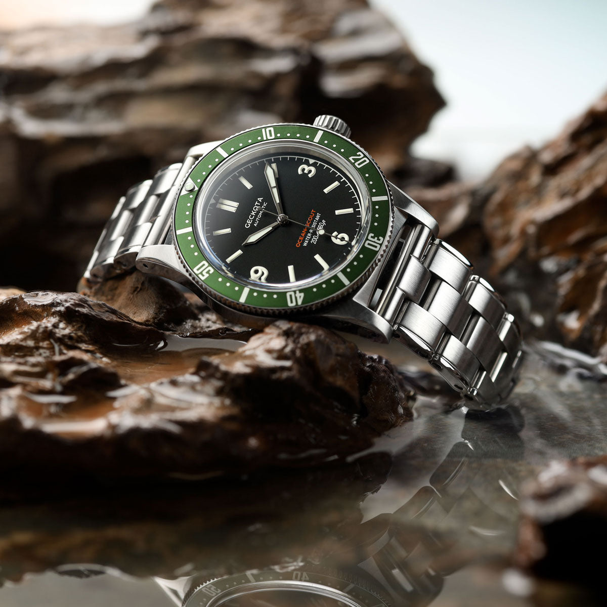Geckota Ocean-Scout Dive Watch - Emerald Green - Berwick Stainless Steel Strap - additional image 3