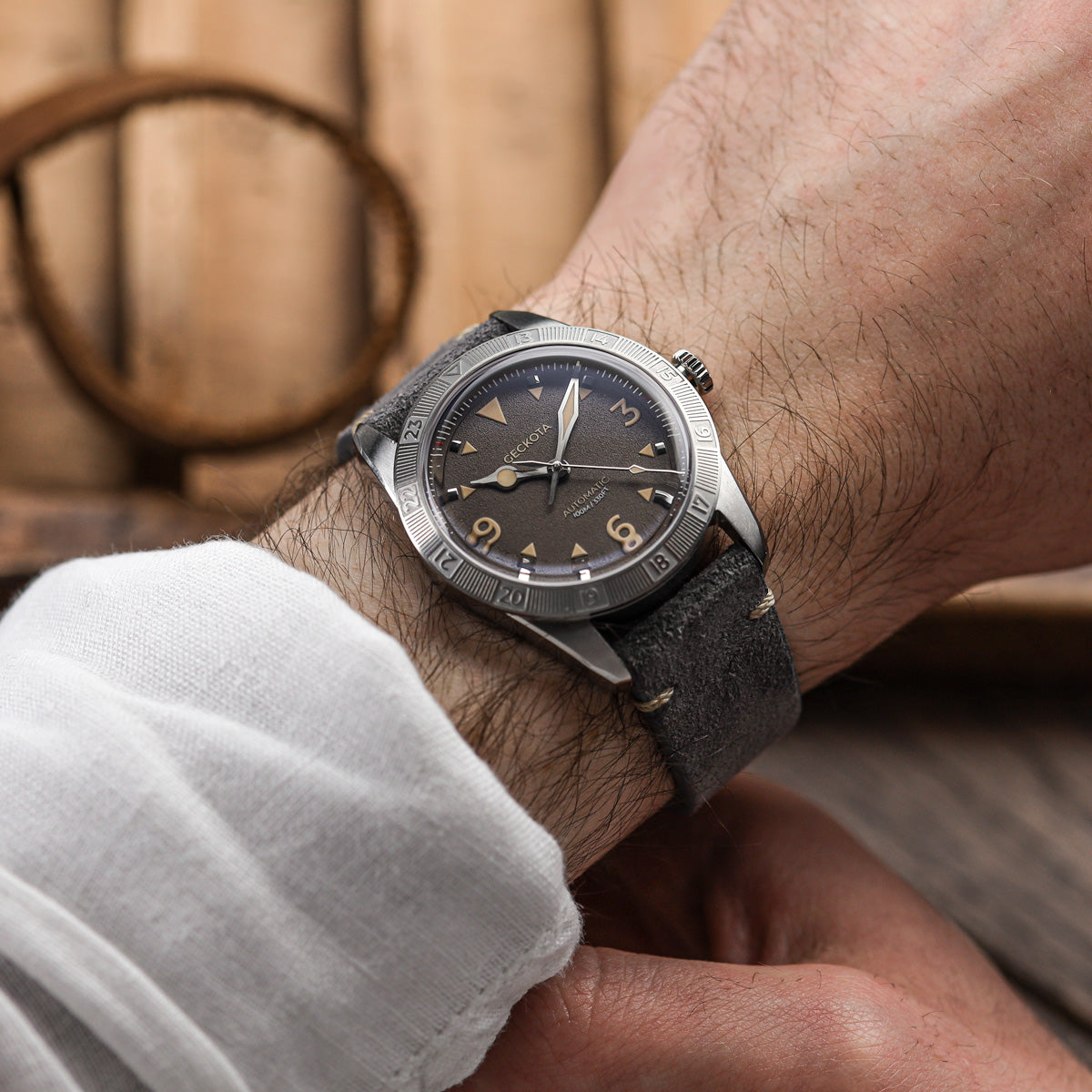 Airstream Frontier Watch Brown Textured Dial