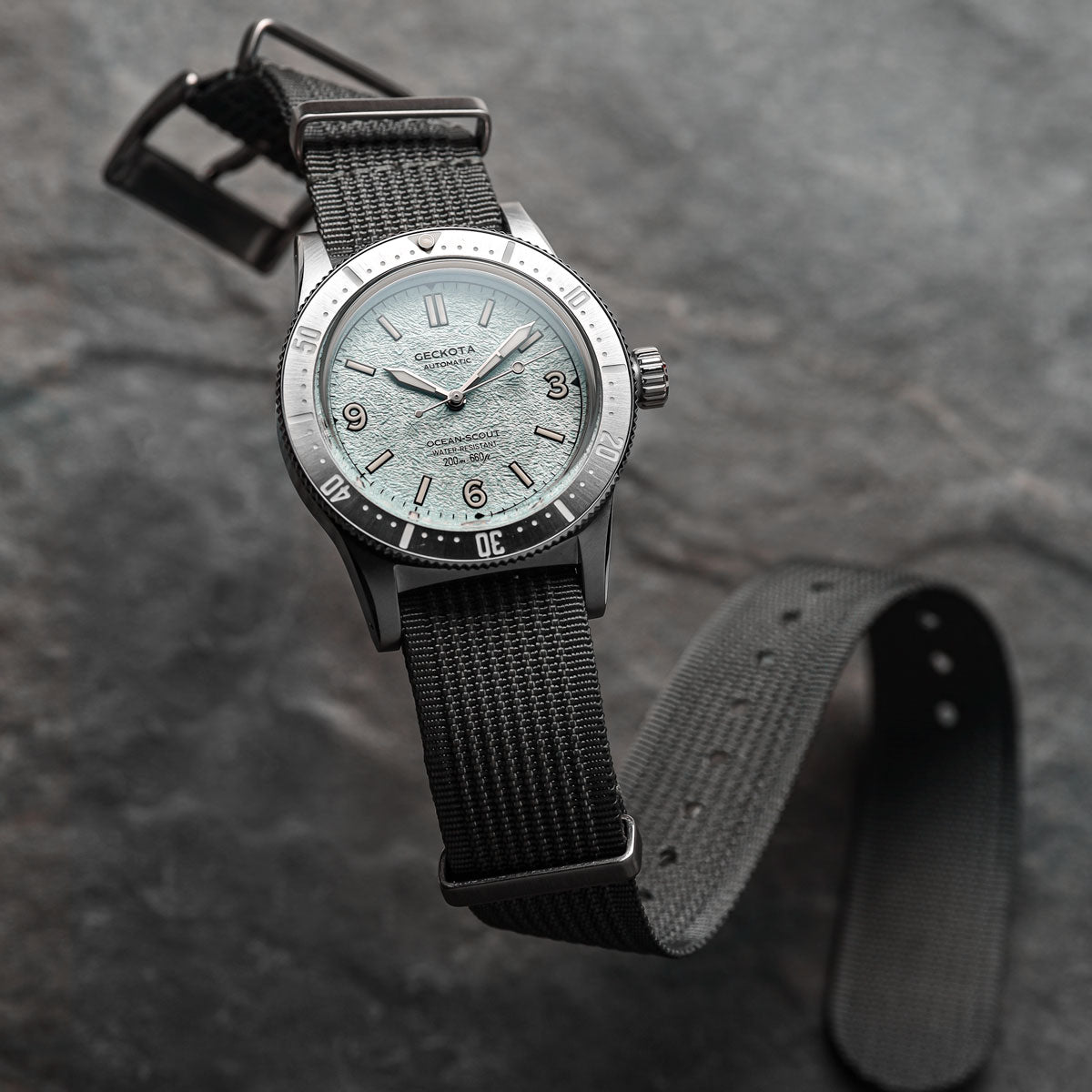 Ocean-Scout Dive Watch Frost