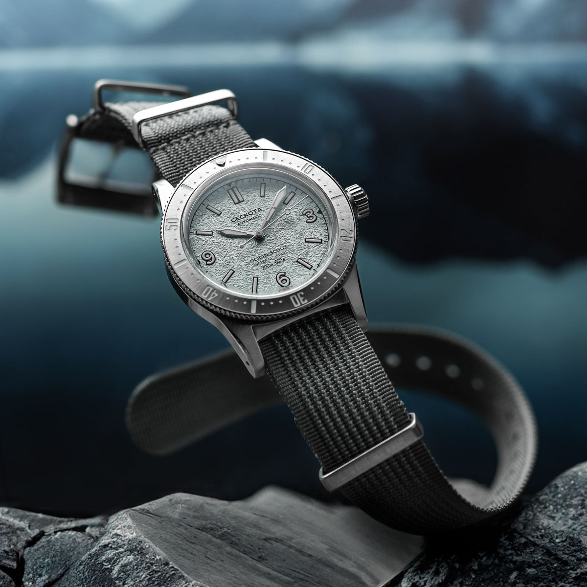 Ocean-Scout Dive Watch Frost