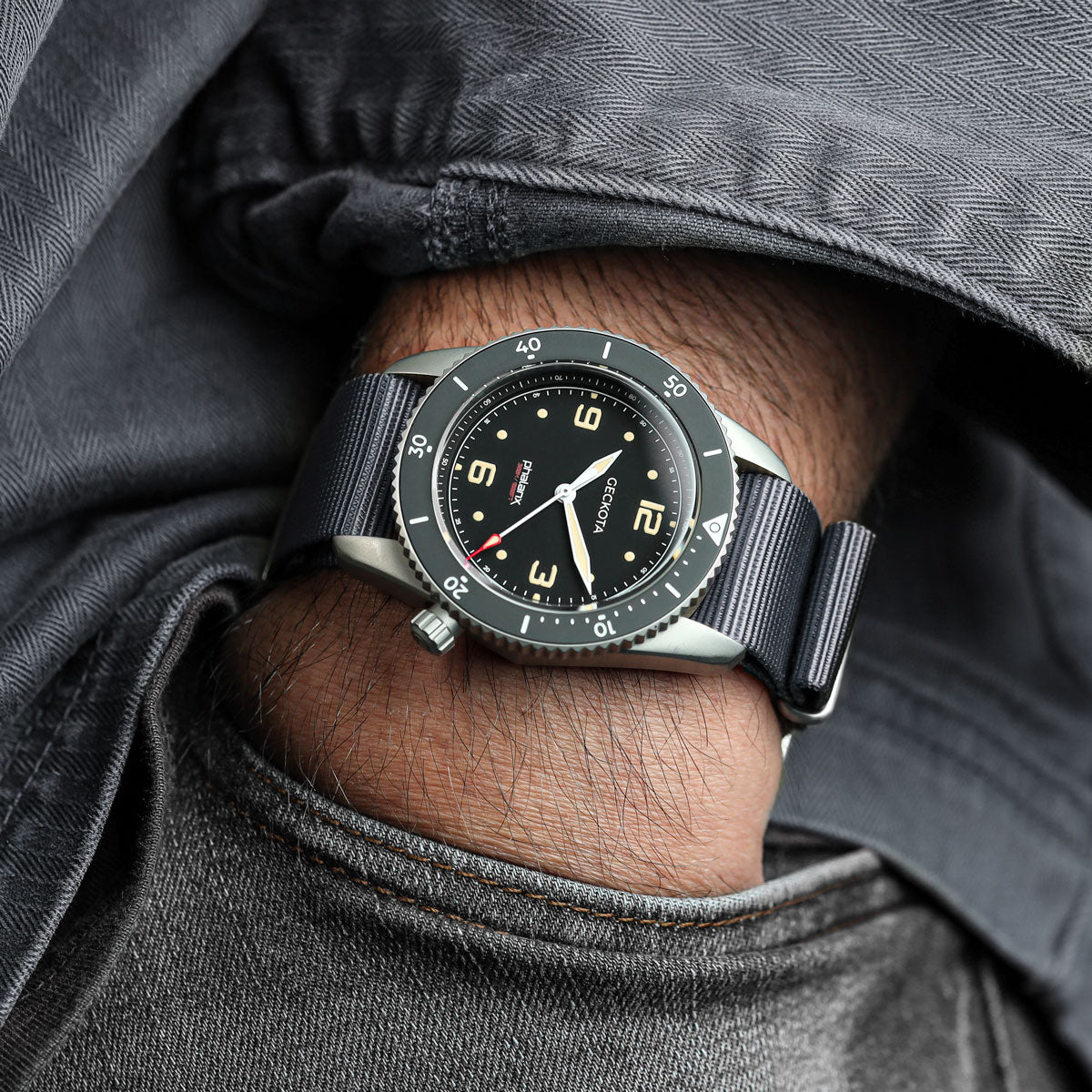 Phalanx Satin Anchor Grey