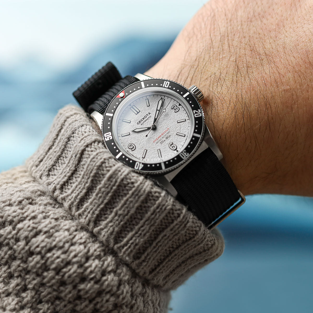 Ocean-Scout Dive Watch Ice White